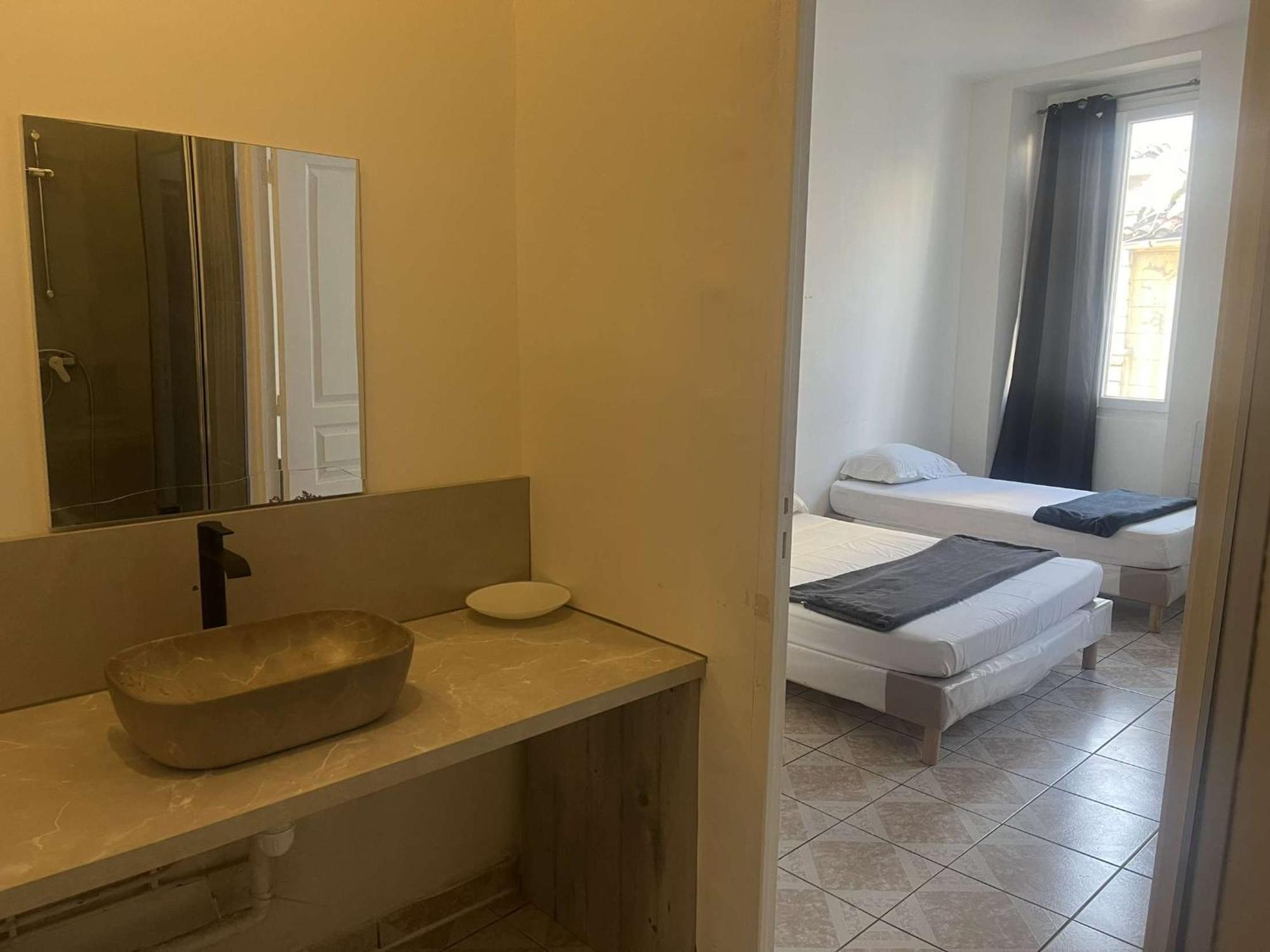 Hotel Du Centre Μασσαλία Δωμάτιο φωτογραφία